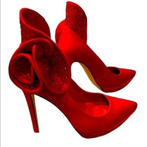 Alice and Olivia by Stacey Bendet Embellished Red Satin Crystal Pump sz 38